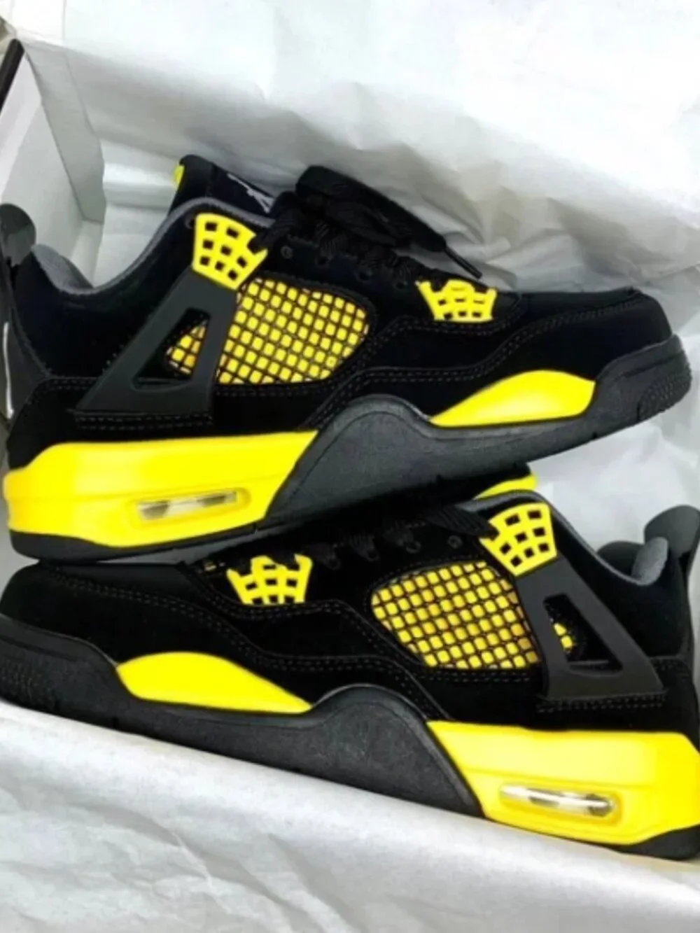 Nike Air Jordan 4 Retro Shoes Thunder 2023 Black Yellow